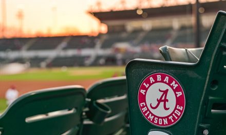 Alabama has Big Third Inning to Beat the Hatters 9-4