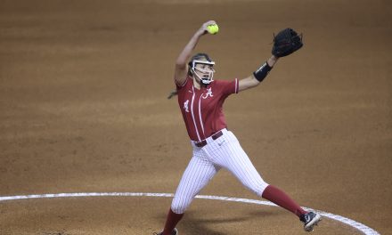 Softball Beats Mississippi State in Starkville, Take 1-0 Series Lead