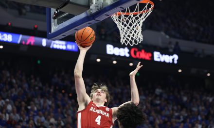 Crimson Tide bounce back with clutch road victory at No. 8 Kentucky
