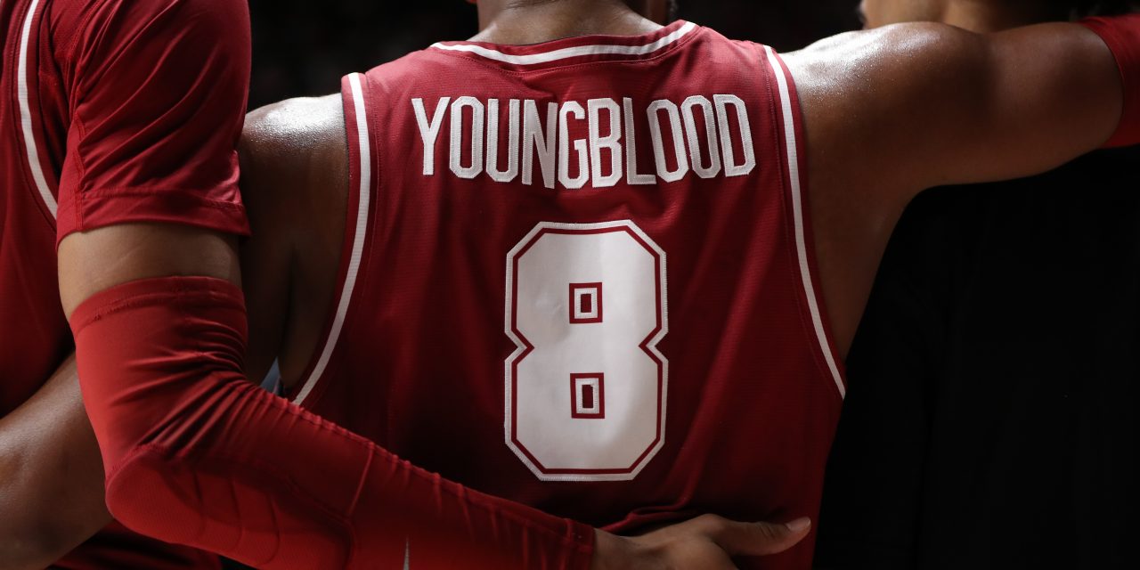 Crimson Tide pulls away late, survives upset-minded LSU